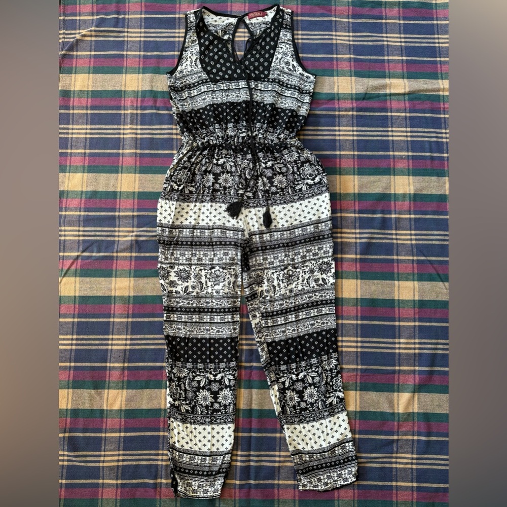 Pashli? Boho Floral Jumpsuit